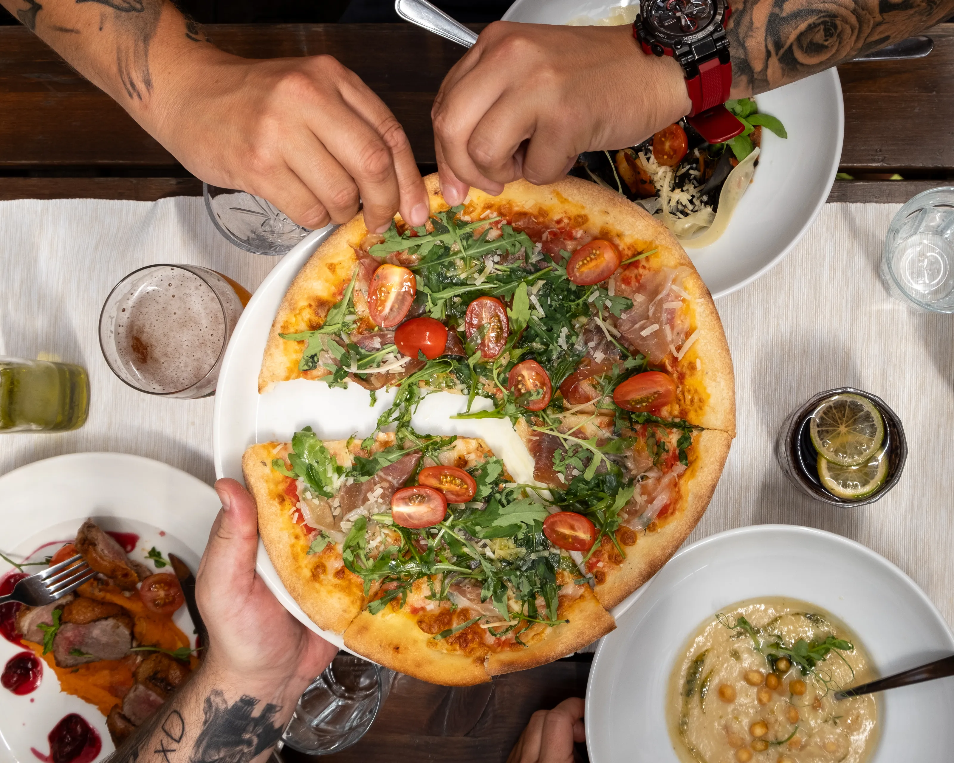 Pizza w restauracji polsko-włoskiej Pół na Pół w Krakowie